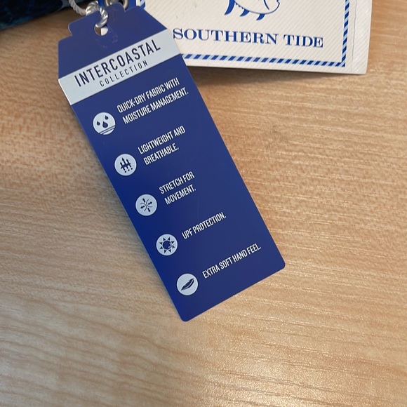 Southern Tide Intercoastal Collection Button Down Wicking Short Sleeve Shirt - Picture 3 of 3